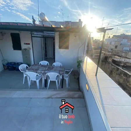 Casa Bianca Il Tuo Bnb, Big Terrace Downtown, 15min Airport & Sea *