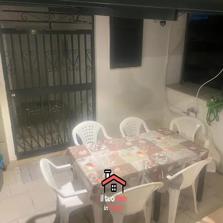 Casa Bianca Bnb,big Terrace,10 Min Airport Beaches