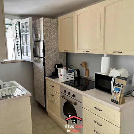 Casa Bianca Bnb,big Terrace,10 Min Airport Beaches Appartement