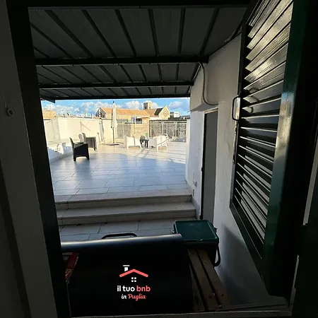 Casa Bianca Bnb,big Terrace,10 Min Airport Beaches Appartement